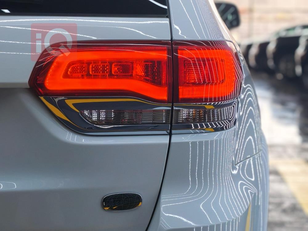 جيب جراند شيروكي